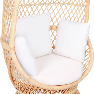 Loungestol Nordlys Furniture Manado i FSC-certificeret natur rattan med polstret sæde og to puder