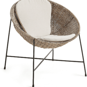 Lænestol Kave Home Catty naturrattan rund ramme matsort metalstel beige hynder